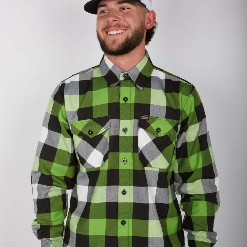 DIXXON Men's Black and Green Checkered Shirt